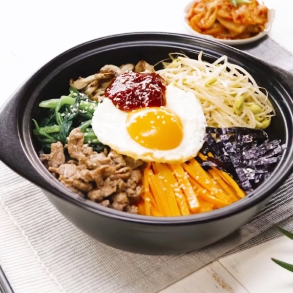 Cơm trộn bò Hàn Quốc