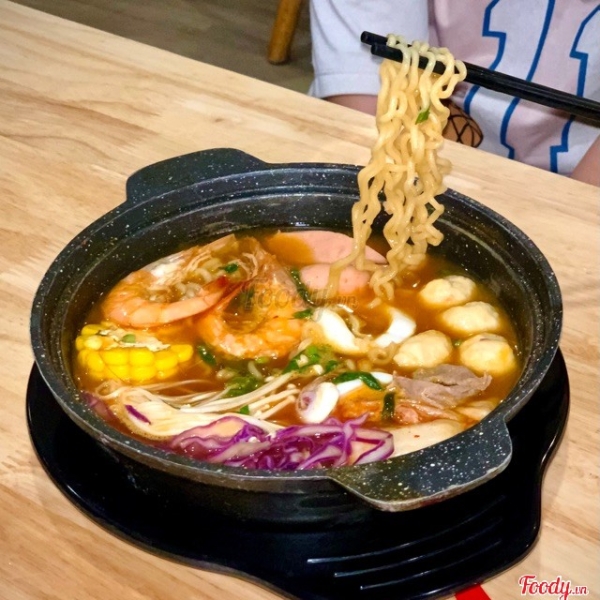 Mỳ cay hải sản